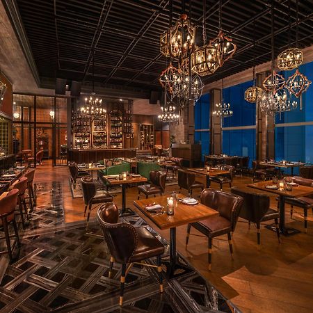 The St. Regis Mumbai Hotell Eksteriør bilde The interior of the restaurant