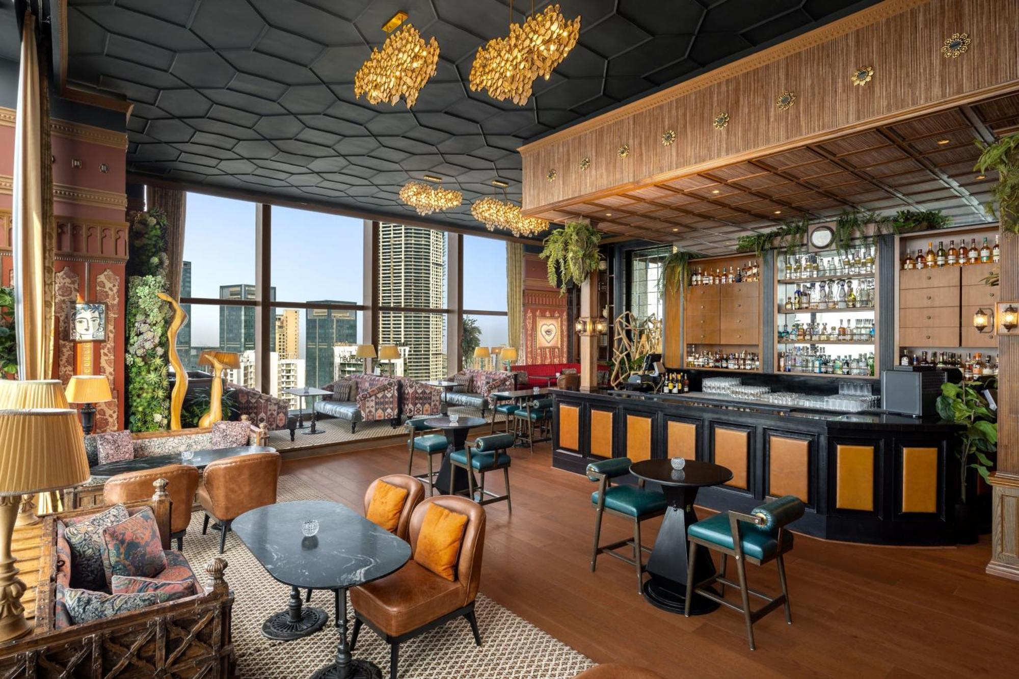 The St. Regis Mumbai Hotell Eksteriør bilde The Bar