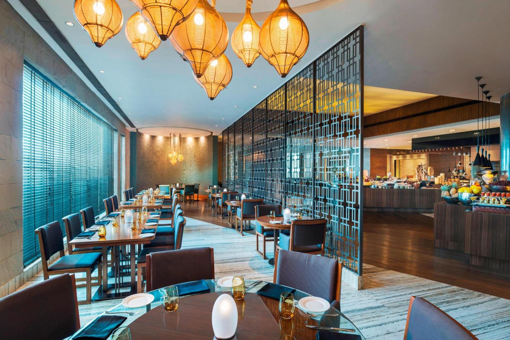 The St. Regis Mumbai Hotell Eksteriør bilde The restaurant
